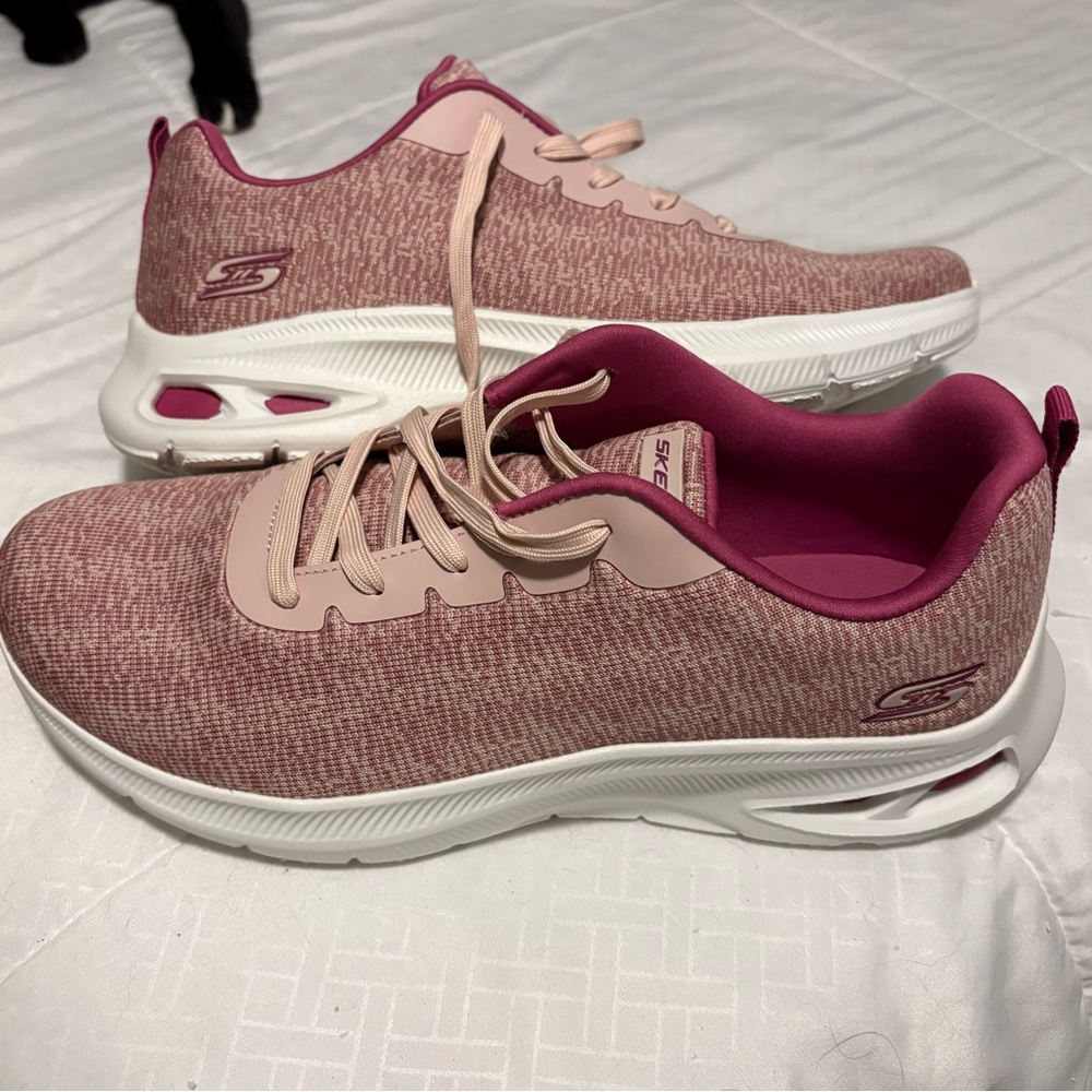NWT Skechers mauve  lightweight sneakers
No offers - Picture 5 of 10